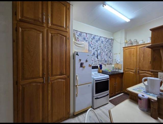 2 BEDROOM APARTMENT FOR SALE IN SEA PARK